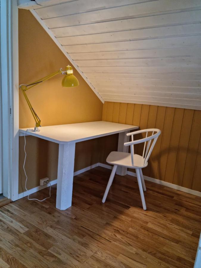 Loftsleilighet Midt I Sentrum Skjervoy Exteriör bild