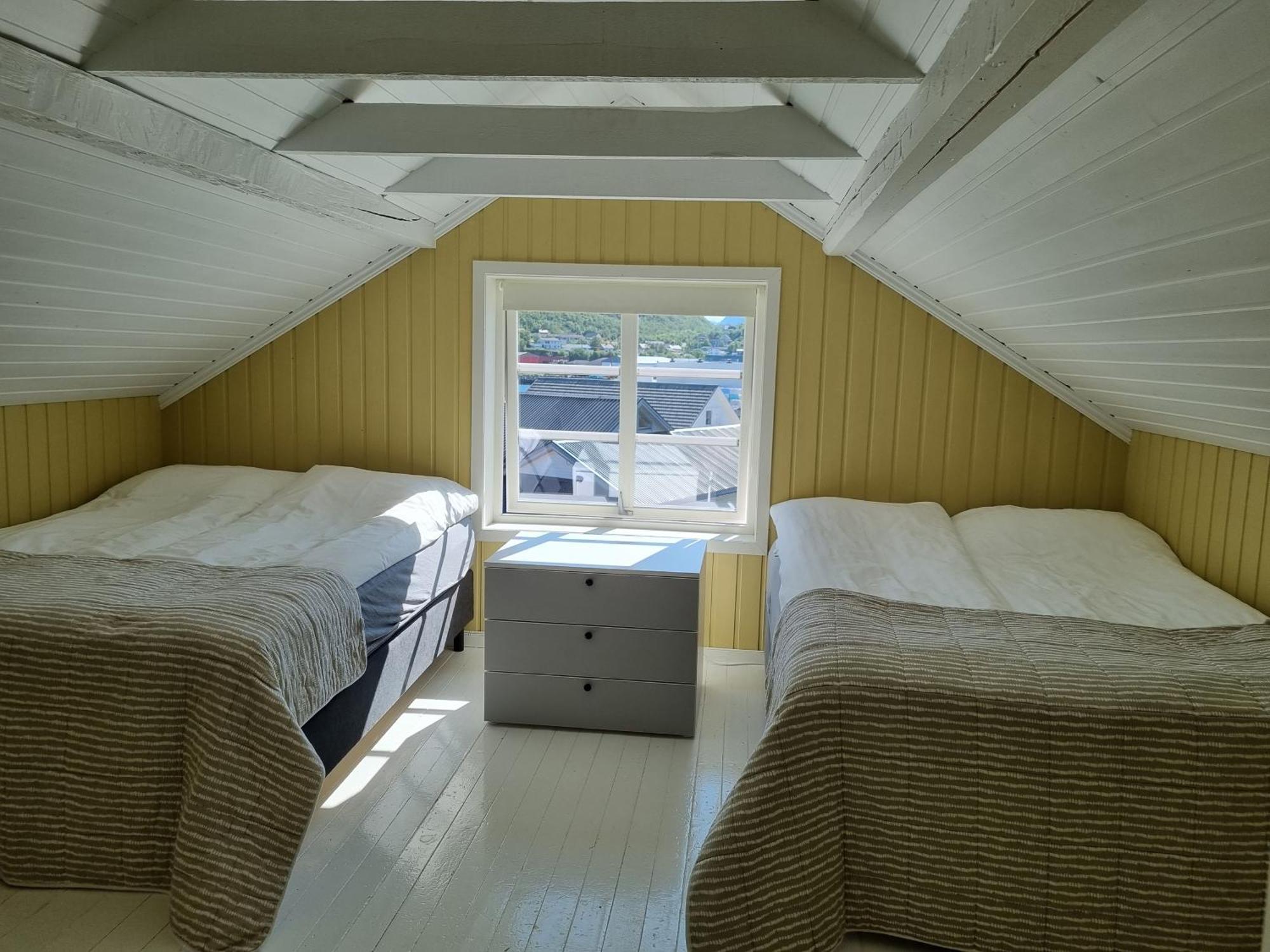 Loftsleilighet Midt I Sentrum Skjervoy Exteriör bild